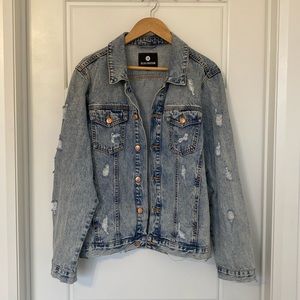 Beau Hudson distressed denim jacket size small. NWOT